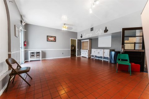 Propiedad comercial en venta en Tampa, Florida, 404.68 m2 № 1559342 - foto 28