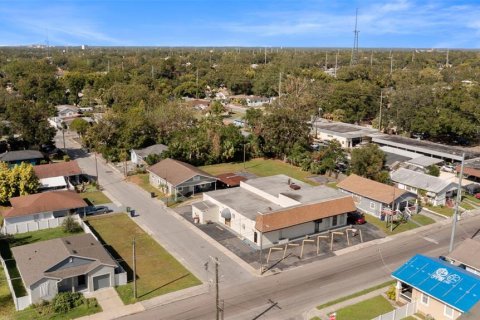 Propiedad comercial en venta en Tampa, Florida, 404.68 m2 № 1559342 - foto 1