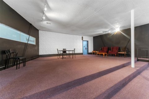 Propiedad comercial en venta en Tampa, Florida, 404.68 m2 № 1559342 - foto 11