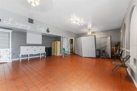 Propiedad comercial en venta en Tampa, Florida, 404.68 m2 № 1559342 - foto 27