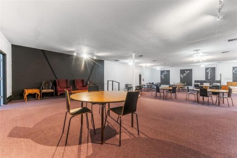 Propiedad comercial en venta en Tampa, Florida, 404.68 m2 № 1559342 - foto 14