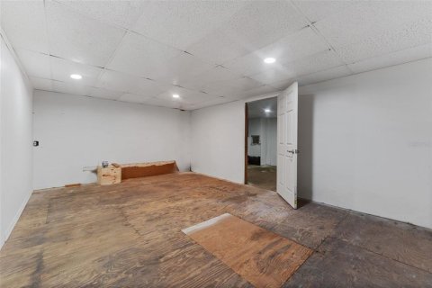Propiedad comercial en venta en Tampa, Florida, 404.68 m2 № 1559342 - foto 30