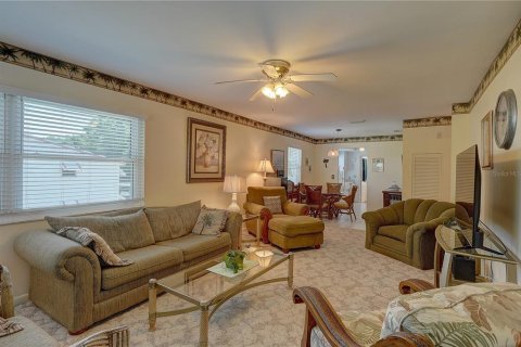 Condo in Saint Petersburg, Florida, 2 bedrooms  № 1620339 - photo 6