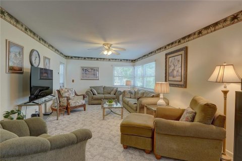 Condo in Saint Petersburg, Florida, 2 bedrooms  № 1620339 - photo 7