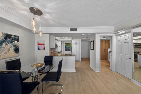 Copropriété à vendre à Fort Lauderdale, Floride: 2 chambres, 116.87 m2 № 2182761 - photo 2