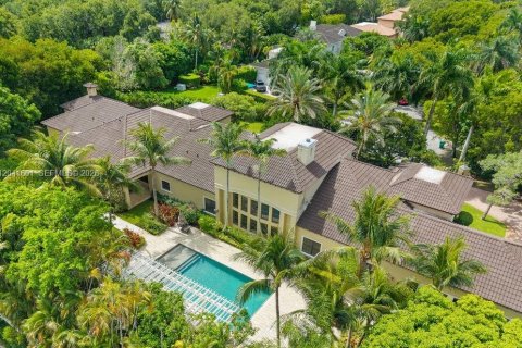 Casa en Pinecrest, Florida 7 dormitorios, 856.84 m2 № 2280778