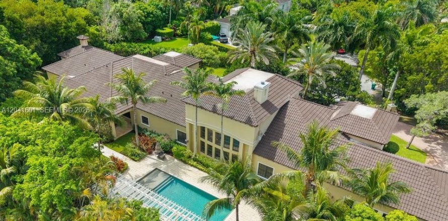 Casa en Pinecrest, Florida 7 dormitorios, 856.84 m2 № 2280778