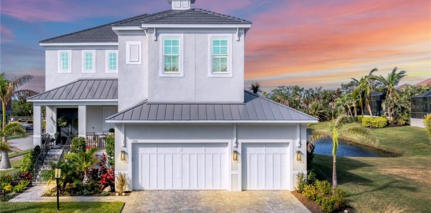 House in Bradenton, Florida 5 bedrooms, 357.49 sq.m. № 1543070