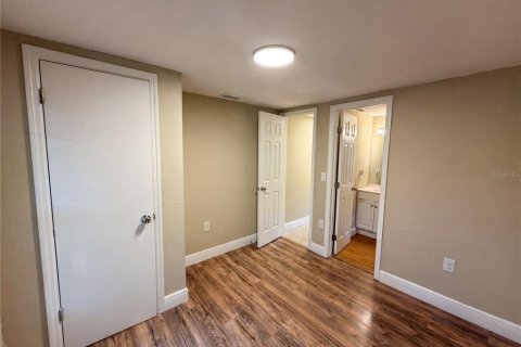 House in Sanford, Florida 3 bedrooms, 90.12 sq.m. № 2100343 - photo 13