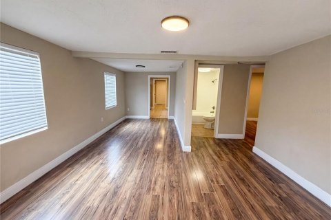 House in Sanford, Florida 3 bedrooms, 90.12 sq.m. № 2100343 - photo 6