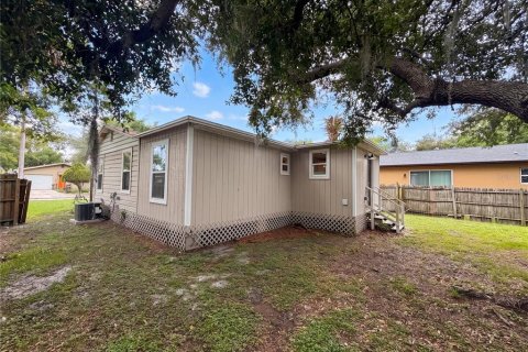 House in Sanford, Florida 3 bedrooms, 90.12 sq.m. № 2100343 - photo 5
