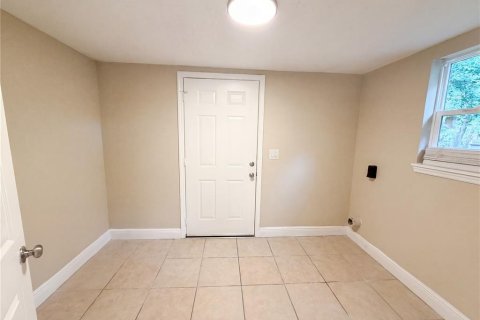 House in Sanford, Florida 3 bedrooms, 90.12 sq.m. № 2100343 - photo 19