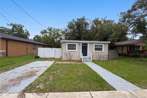 House in Sanford, Florida 3 bedrooms, 90.12 sq.m. № 2100343 - photo 20