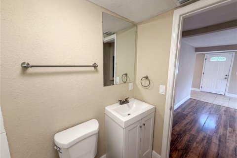 House in Sanford, Florida 3 bedrooms, 90.12 sq.m. № 2100343 - photo 16