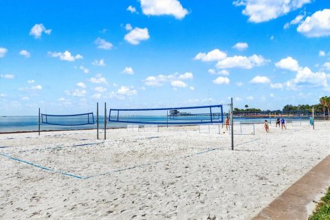 Condominio en venta en Saint Petersburg, Florida, 2 dormitorios, 139.35 m2 № 1793478 - foto 27
