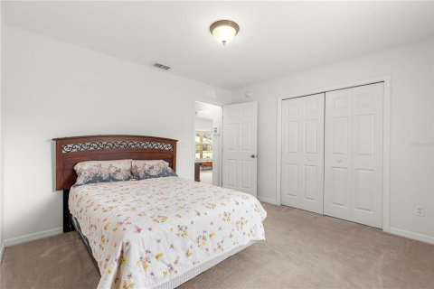 House in Ocala, Florida 3 bedrooms, 121.24 sq.m. № 1841463 - photo 22