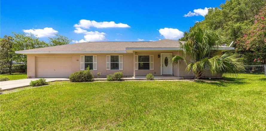 House in Ocala, Florida 3 bedrooms, 121.24 sq.m. № 1841463