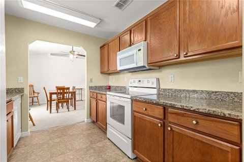 House in Ocala, Florida 3 bedrooms, 121.24 sq.m. № 1841463 - photo 8
