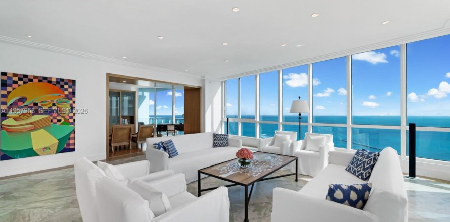 Condo à Miami Beach, Floride, 3 chambres  № 2018035