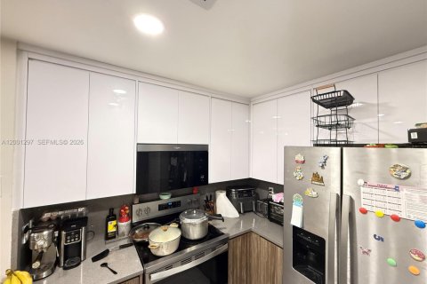 Villa ou maison à vendre à Hialeah, Floride: 4 chambres, 168.34 m2 № 2068248 - photo 29