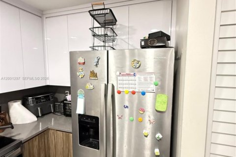 Villa ou maison à vendre à Hialeah, Floride: 4 chambres, 168.34 m2 № 2068248 - photo 30