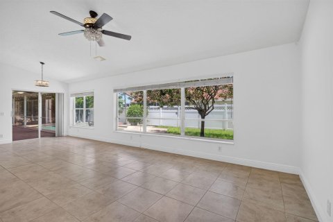 House in Coral Springs, Florida 4 bedrooms, 225.94 sq.m. № 2088100 - photo 18