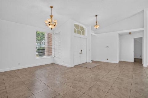 House in Coral Springs, Florida 4 bedrooms, 225.94 sq.m. № 2088100 - photo 9