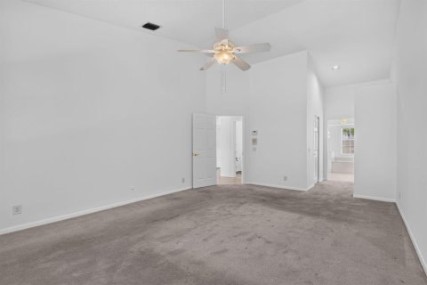 House in Coral Springs, Florida 4 bedrooms, 225.94 sq.m. № 2088100 - photo 27