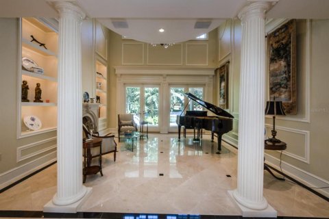 House in Palm Harbor, Florida 7 bedrooms, 568.28 sq.m. № 1341784 - photo 11