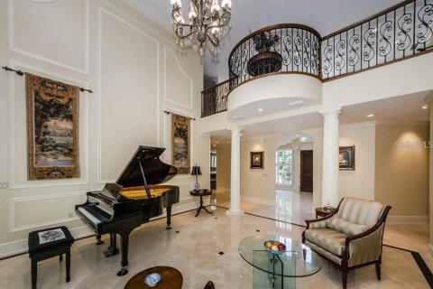 House in Palm Harbor, Florida 7 bedrooms, 568.28 sq.m. № 1341784 - photo 12