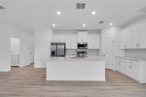 House in Ocala, Florida 4 bedrooms, 184.88 sq.m. № 1916809 - photo 13