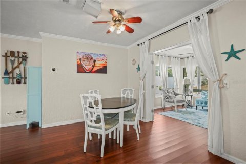 House in Clearwater, Florida 2 bedrooms, 116.59 sq.m. № 2378364 - photo 21
