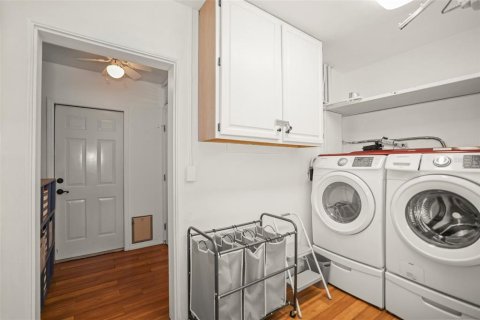 House in Clearwater, Florida 2 bedrooms, 116.59 sq.m. № 2378364 - photo 11