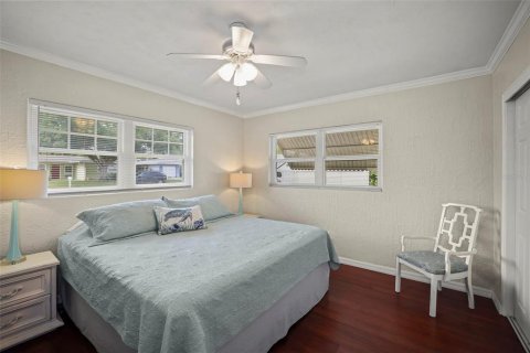 House in Clearwater, Florida 2 bedrooms, 116.59 sq.m. № 2378364 - photo 25
