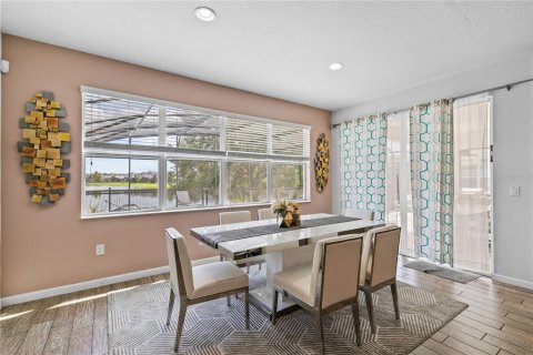 House in Kissimmee, Florida 6 bedrooms, 313.82 sq.m. № 1881331 - photo 10