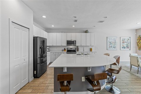 House in Kissimmee, Florida 6 bedrooms, 313.82 sq.m. № 1881331 - photo 7