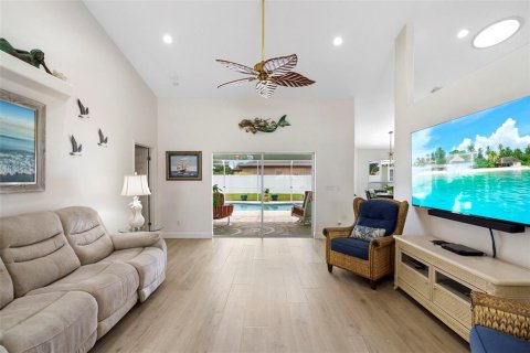 Casa en venta en Palm Coast, Florida, 3 dormitorios, 164.9 m2 № 1898613 - foto 8