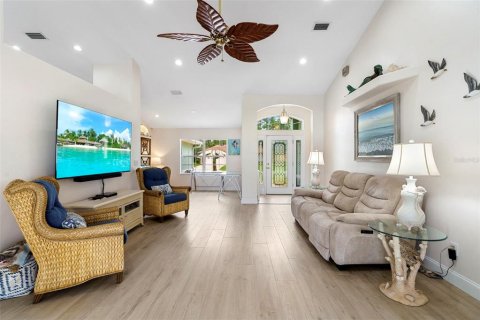 Casa en venta en Palm Coast, Florida, 3 dormitorios, 164.9 m2 № 1898613 - foto 10