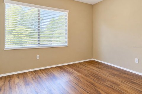 Touwnhouse à louer à Tampa, Floride: 2 chambres, 107.02 m2 № 2390930 - photo 16