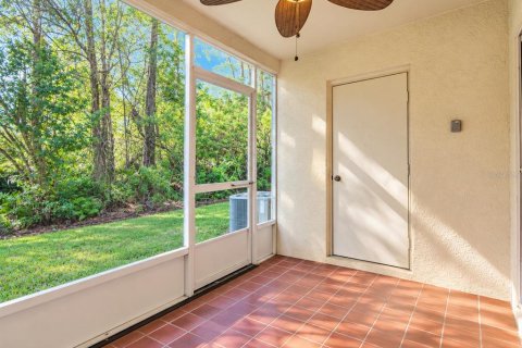 Touwnhouse à louer à Tampa, Floride: 2 chambres, 107.02 m2 № 2390930 - photo 18