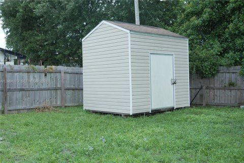 Immobilier commercial à vendre à Miami, Floride: 205.5 m2 № 2390140 - photo 23