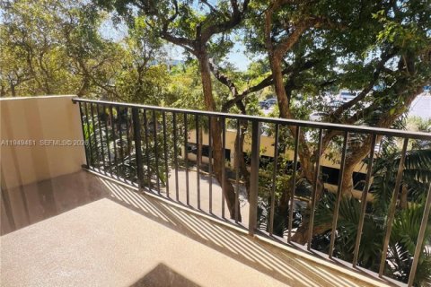 Снять в аренду кондоминиум в Норт-Майами, Флорида 1 спальня, 72.65м2, № 2004976 - фото 9