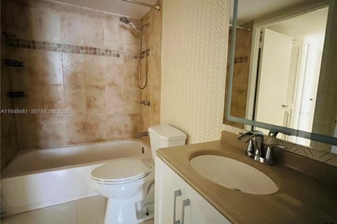 Снять в аренду кондоминиум в Норт-Майами, Флорида 1 спальня, 72.65м2, № 2004976 - фото 7