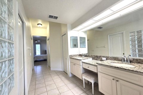 House in Spring Hill, Florida 3 bedrooms, 243.31 sq.m. № 1869721 - photo 20