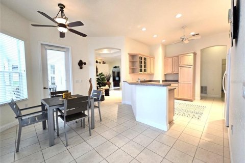 House in Spring Hill, Florida 3 bedrooms, 243.31 sq.m. № 1869721 - photo 13