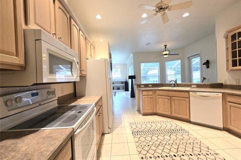 House in Spring Hill, Florida 3 bedrooms, 243.31 sq.m. № 1869721 - photo 10