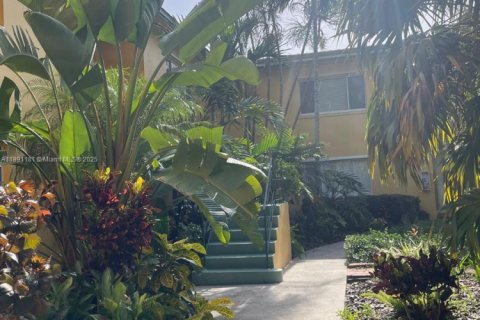 Copropriété à louer à Fort Lauderdale, Floride: 1 chambre, 65.5 m2 № 1944539 - photo 11