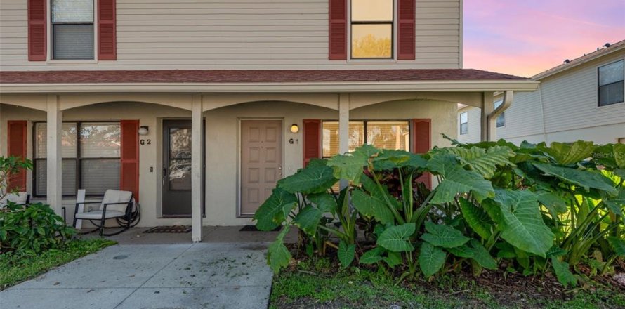 Condo in Port Orange, Florida, 2 bedrooms № 1527039