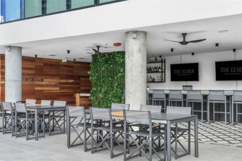 Condominio en venta en Miami, Florida, 3 dormitorios, 106.84 m2 № 1985298 - foto 22