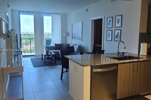 Condo in Doral, Florida, 2 bedrooms  № 1770409 - photo 7